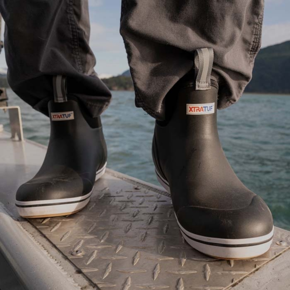 Men's Xtra Tuf Rubber Deck Boot (like new)